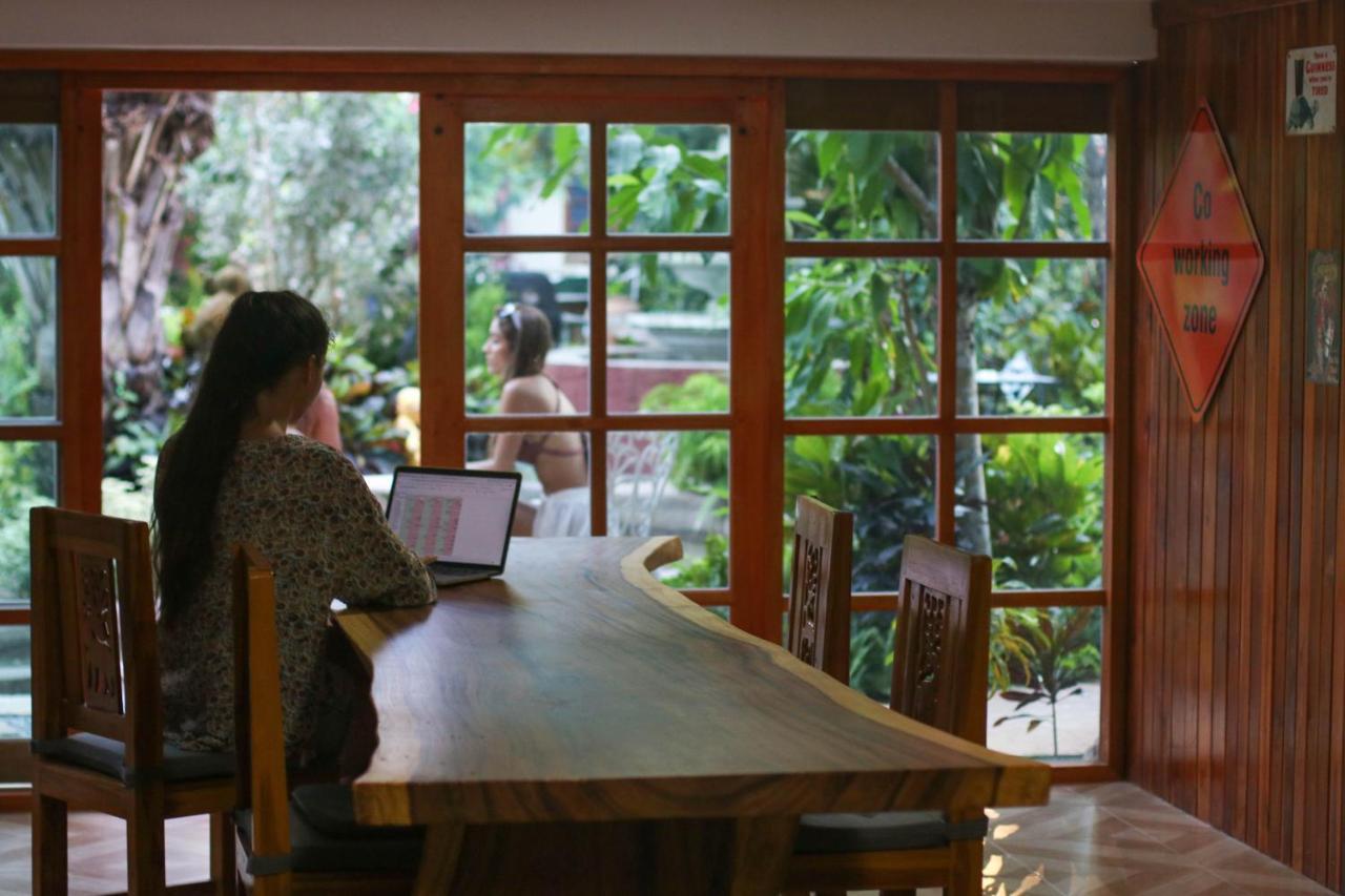 Namphung Phuket Boutique Resort Rawai Bagian luar foto