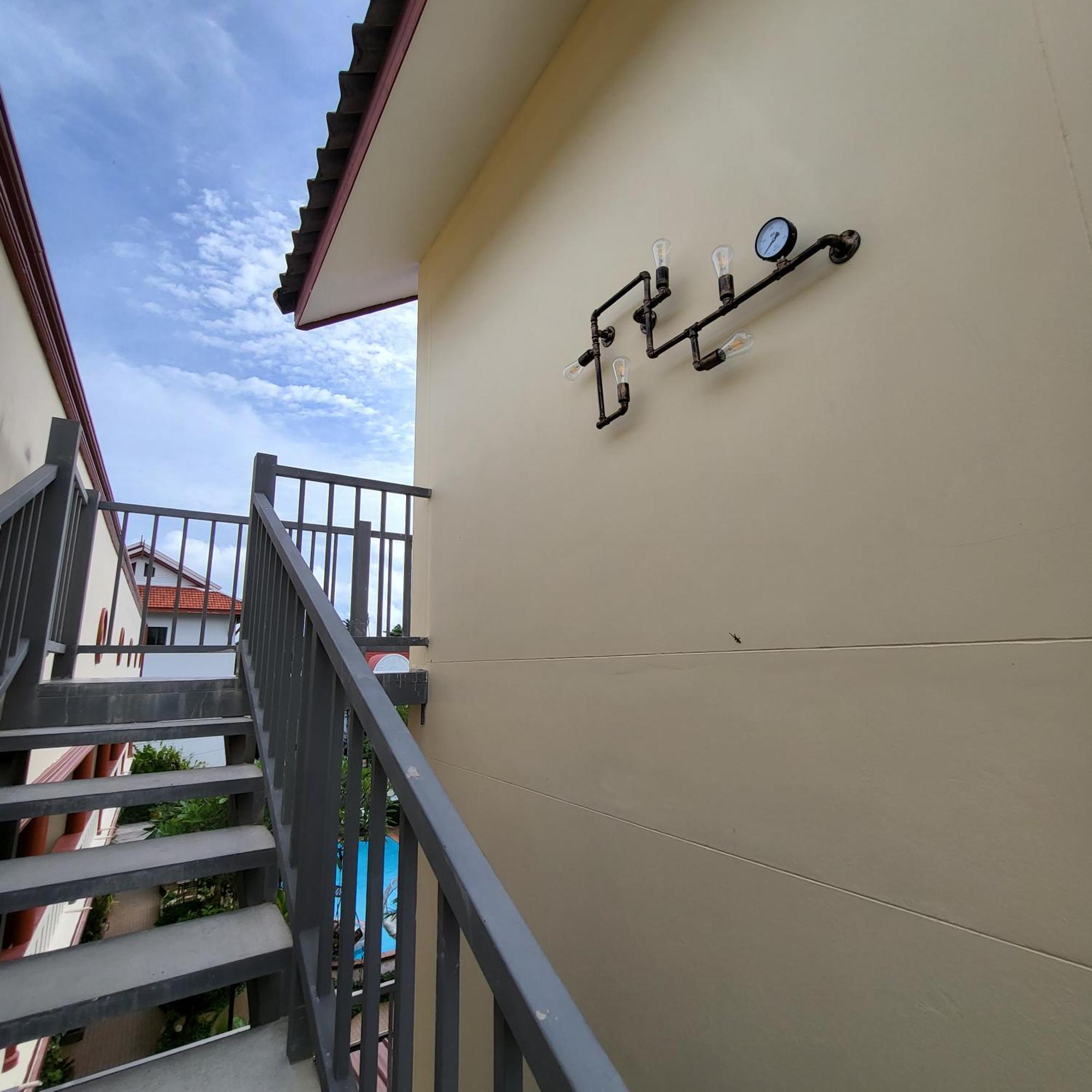 Namphung Phuket Boutique Resort Rawai Bagian luar foto