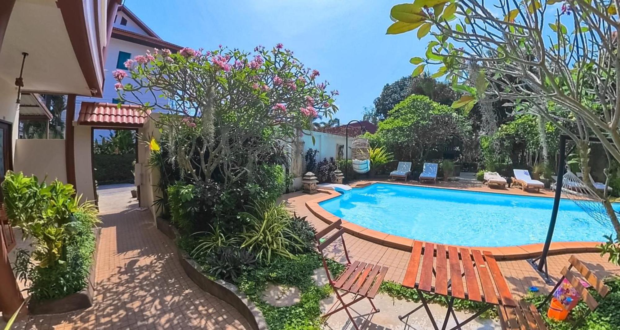 Namphung Phuket Boutique Resort Rawai Bagian luar foto