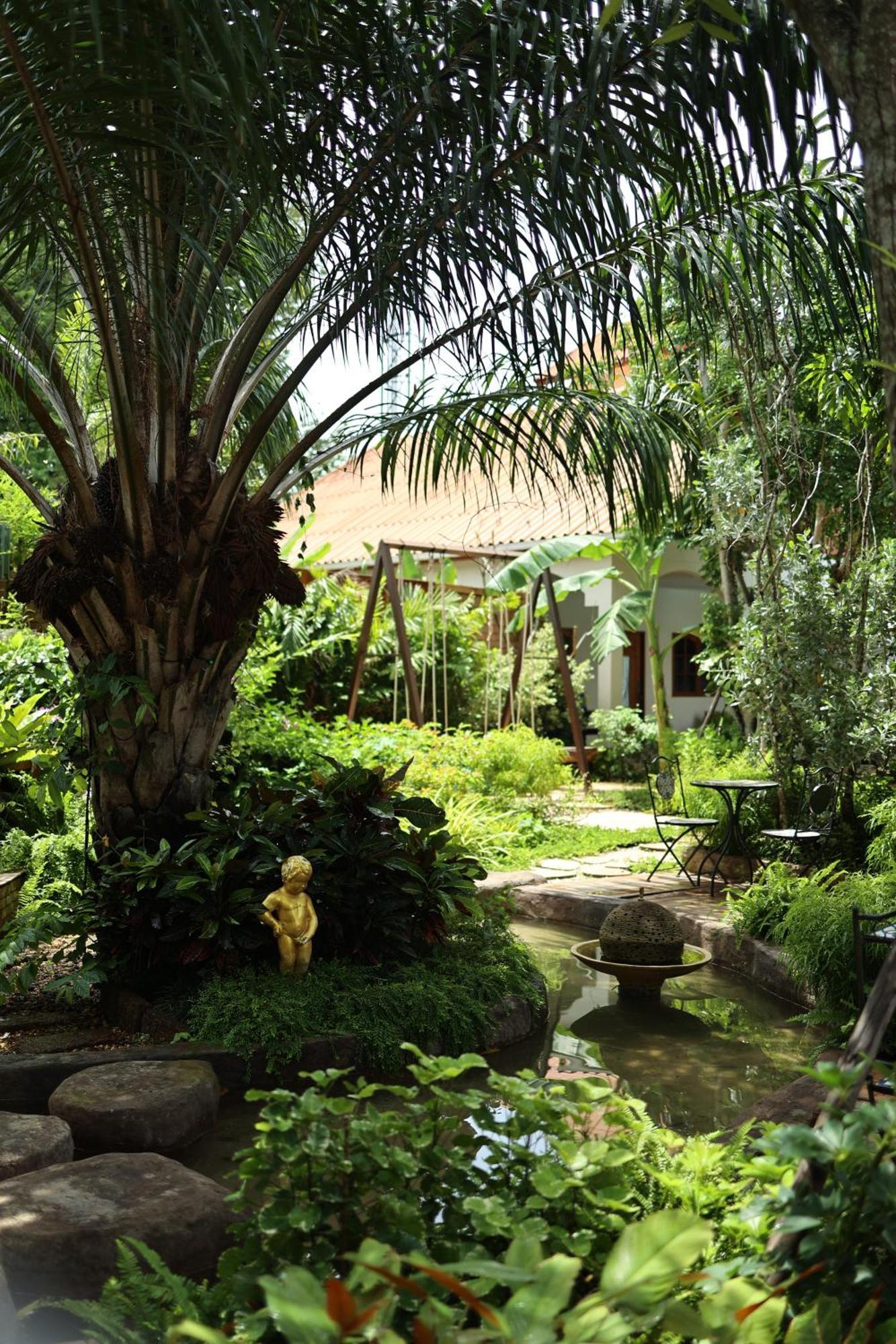 Namphung Phuket Boutique Resort Rawai Bagian luar foto