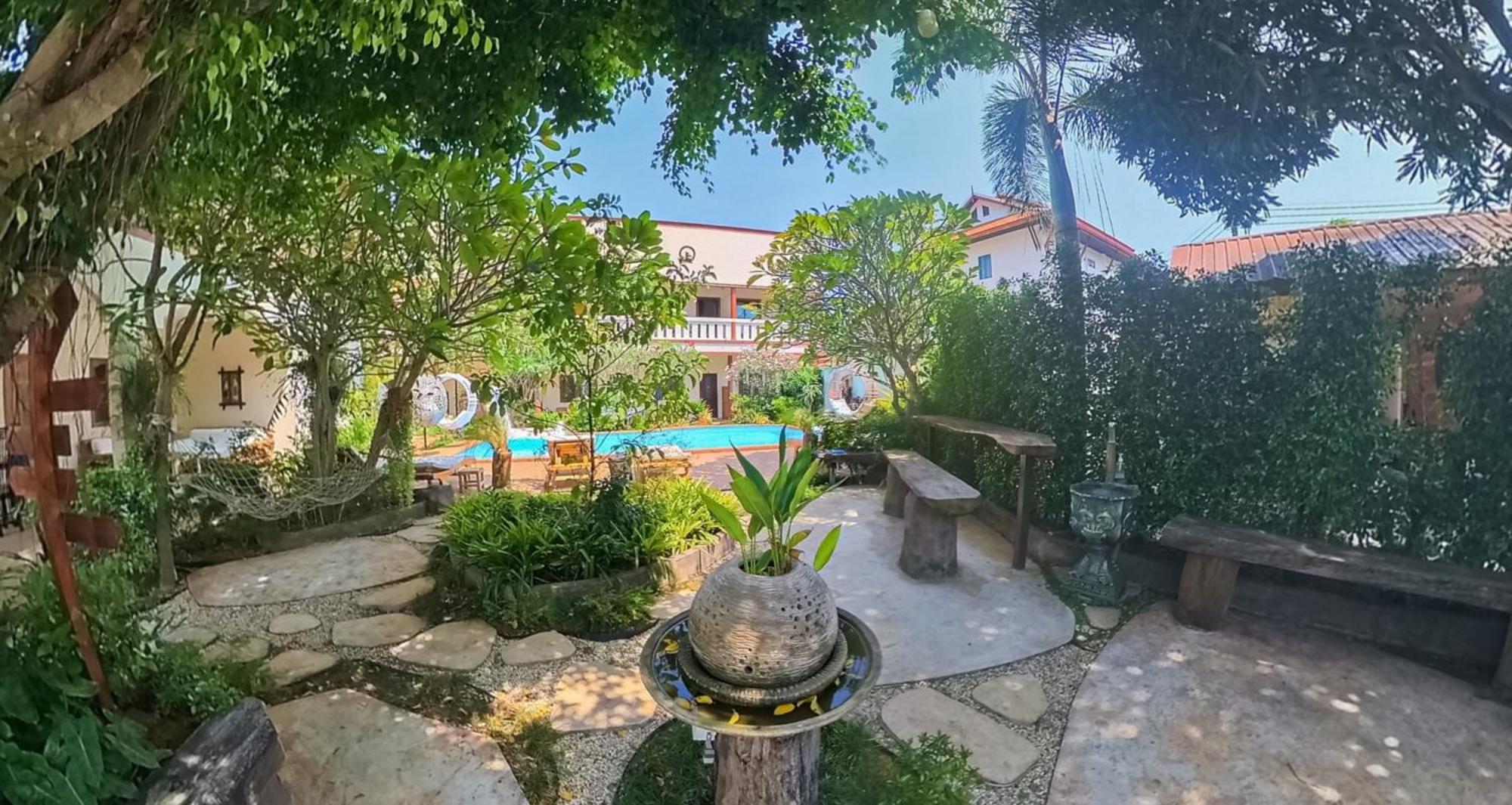 Namphung Phuket Boutique Resort Rawai Bagian luar foto