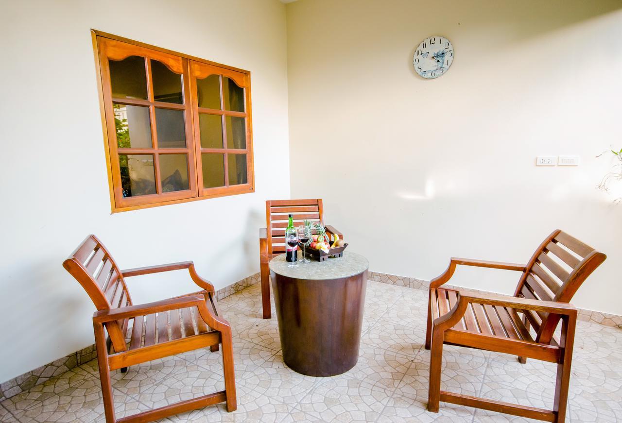 Namphung Phuket Boutique Resort Rawai Bagian luar foto